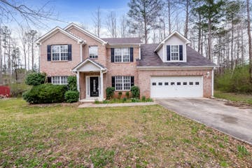 70 Fairwoods Ct Covington, GA 30016